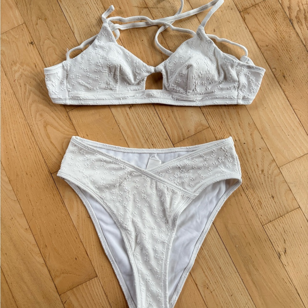 Cupshe White Bikini Set